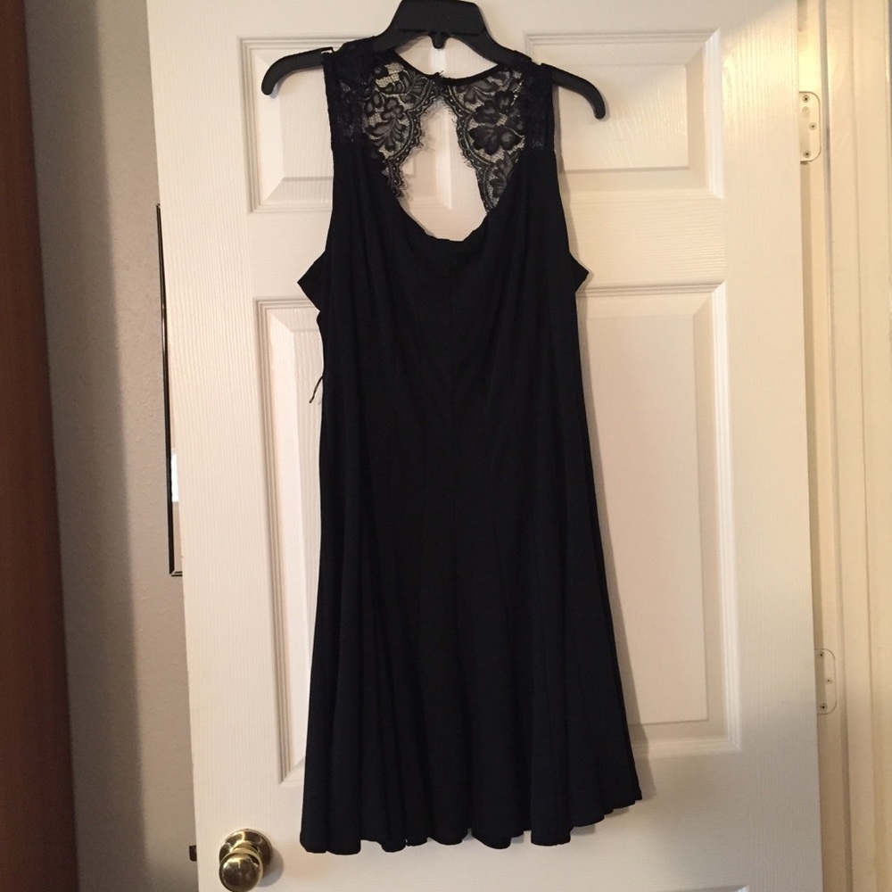 LITTLE BLACK DRESS